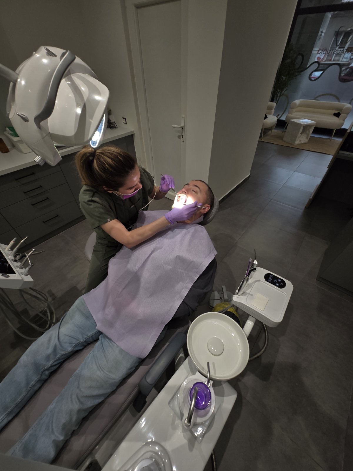 Stomatološka ordinacija Beograd - IV Dental Studio