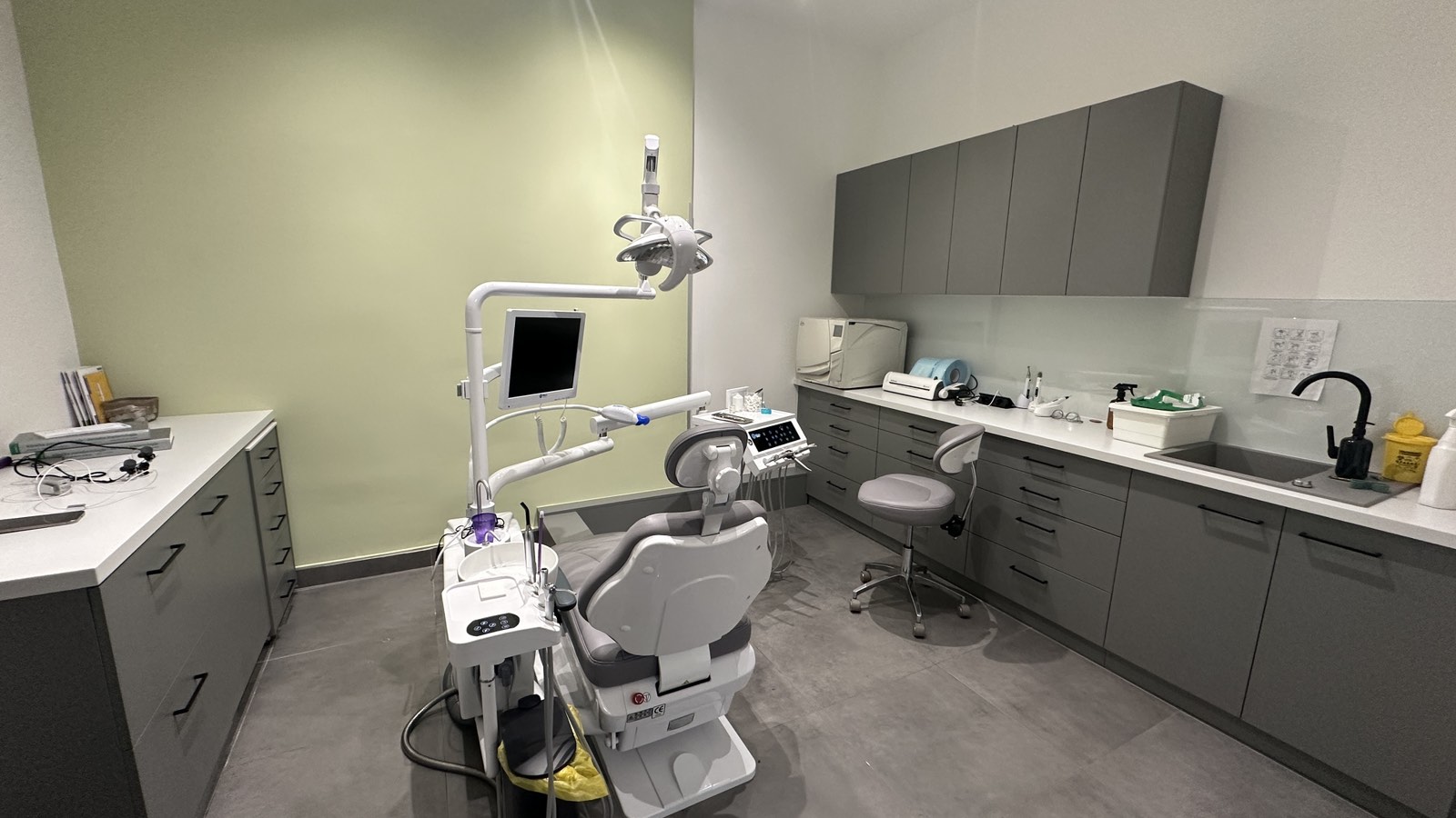 Stomatološka ordinacija Beograd - IV Dental Studio