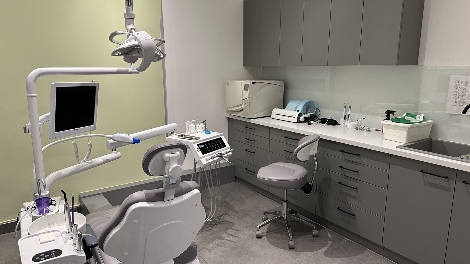 Stomatološka ordinacija Beograd - IV Dental Studio